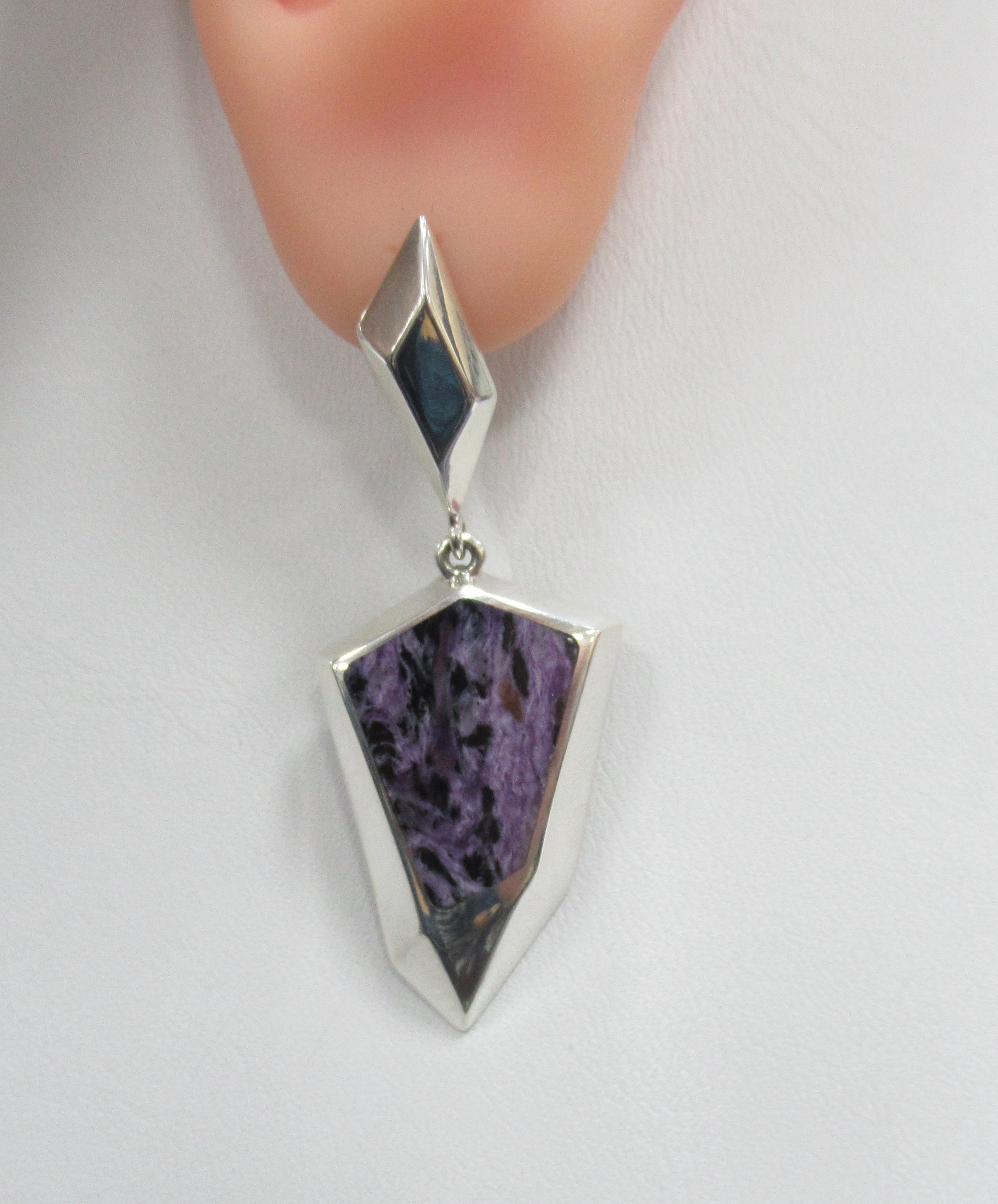 Серебряные серьги с чароитами